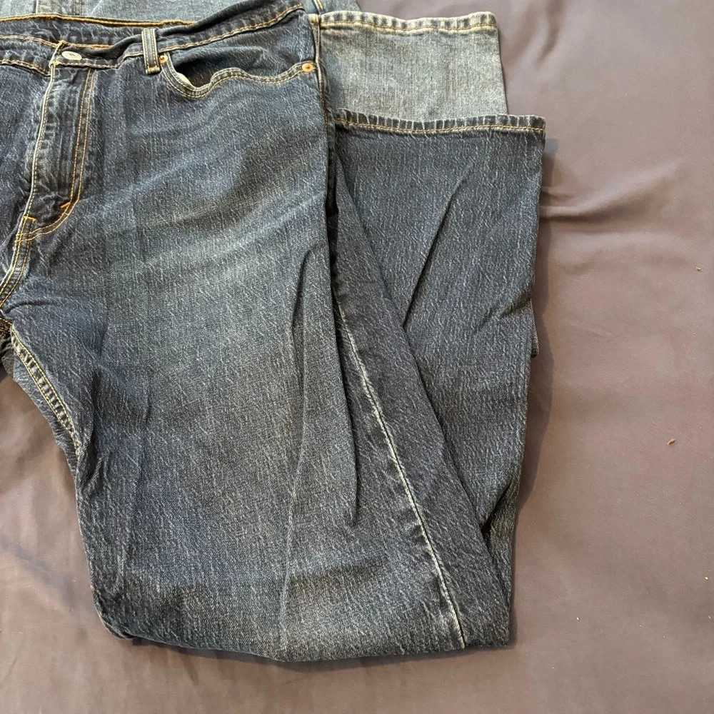 Lot 2 Pairs Levi Strauss 505 Men’s Jeans 38X30 Straight Leg Light & Medium Wash